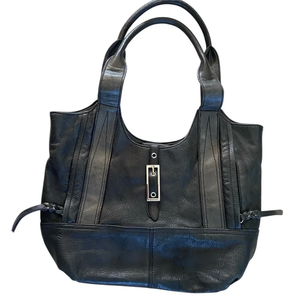 B Makovsky leather shoulder bag,black/gray with silver hardware, animal print